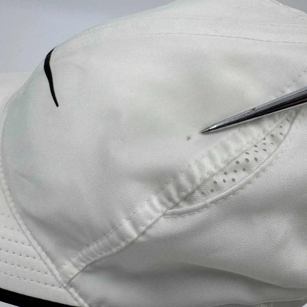 Nike Featherlight Dri-Fit White Black‎ Running Sports Baseball Cap Hat